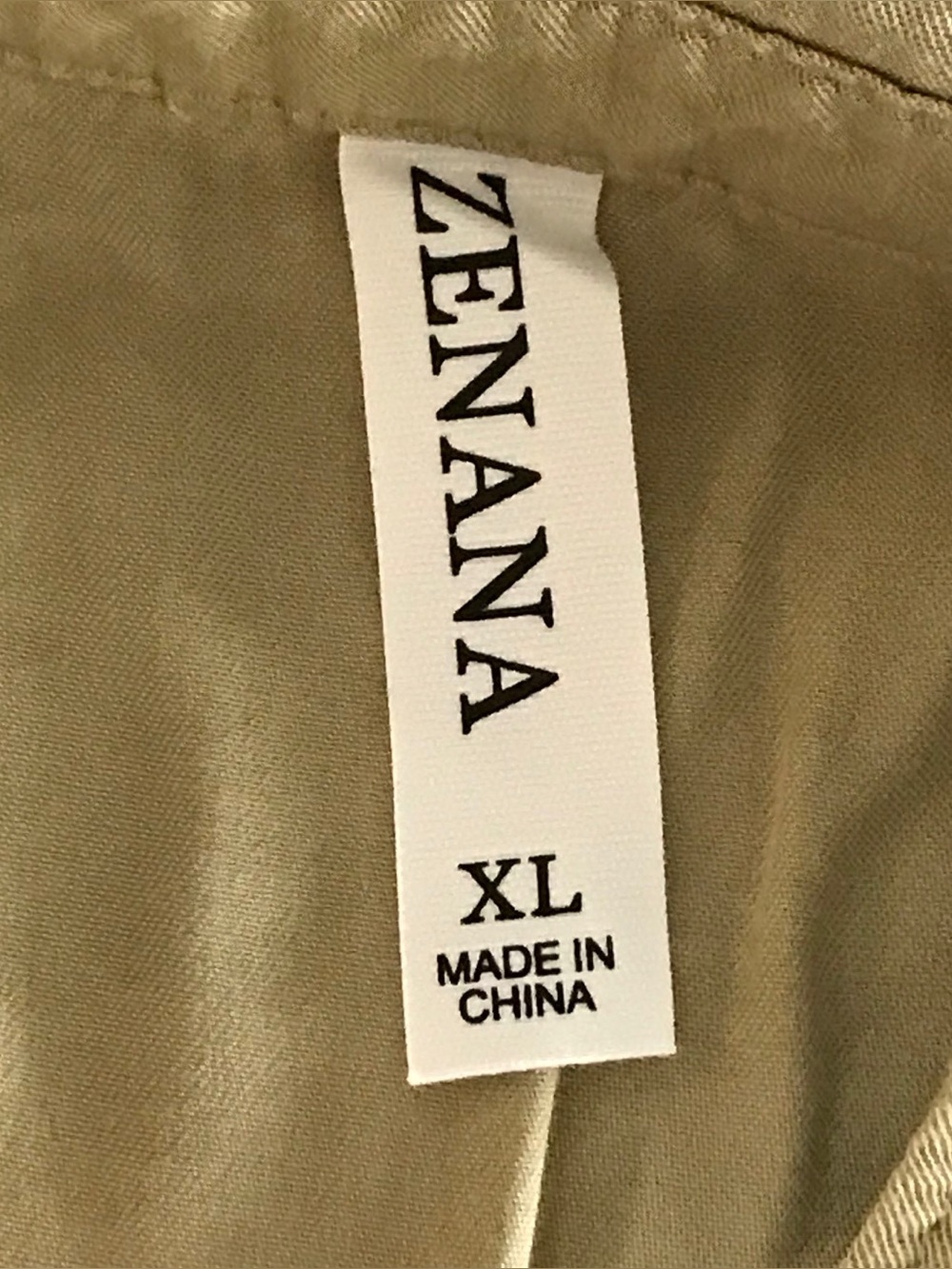 BN Zenana Sleeveless Lightweight Button Up - Picture 9 of 9